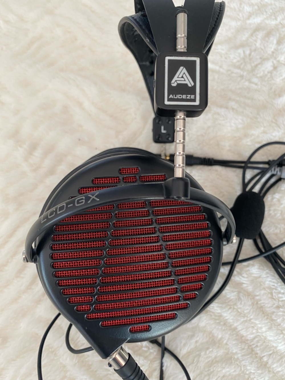 Audeze LCD-GX Open-Back Headphones with Red Grille and Detachable Mic - Picture 4 of 8